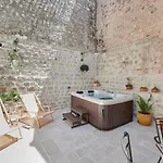 Kudelik - Stone Story Couette-café 4*