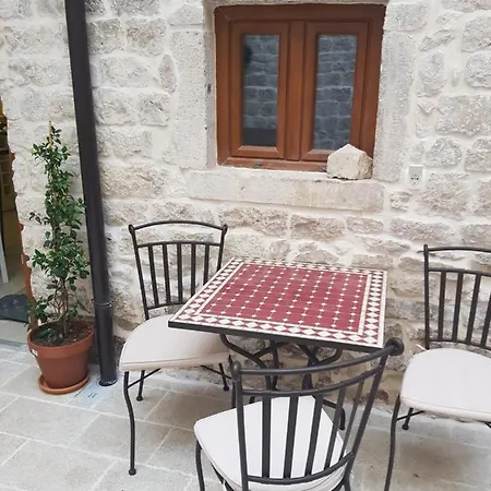 Frühstückspension Villa Kudelik - Stone Story Trogir