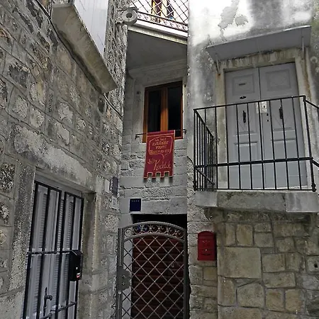 Villa Kudelik - Stone Story Bed & Breakfast 4*