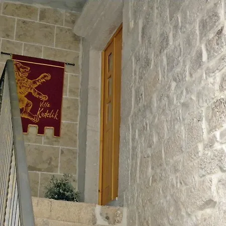 Bed & Breakfast Villa Kudelik - Stone Story