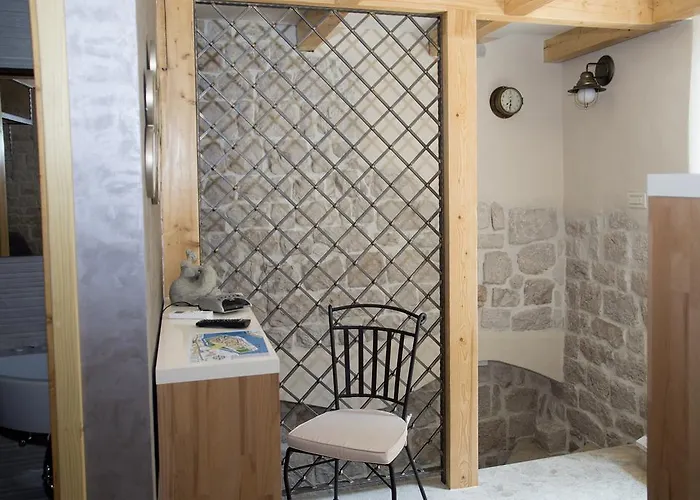 Kudelik - Stone Story 4* トロギール